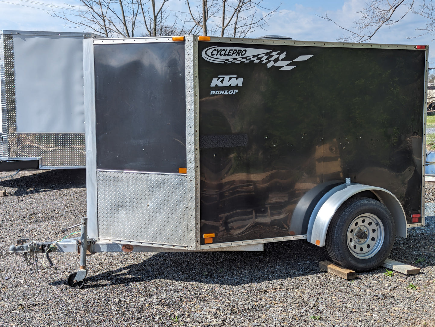 5x8 3K Aluminum Enclosed Trailer